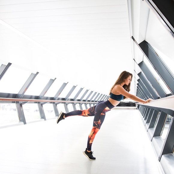 Sweaty Betty Contour Legging in Lava EUC - Picture 2 of 6